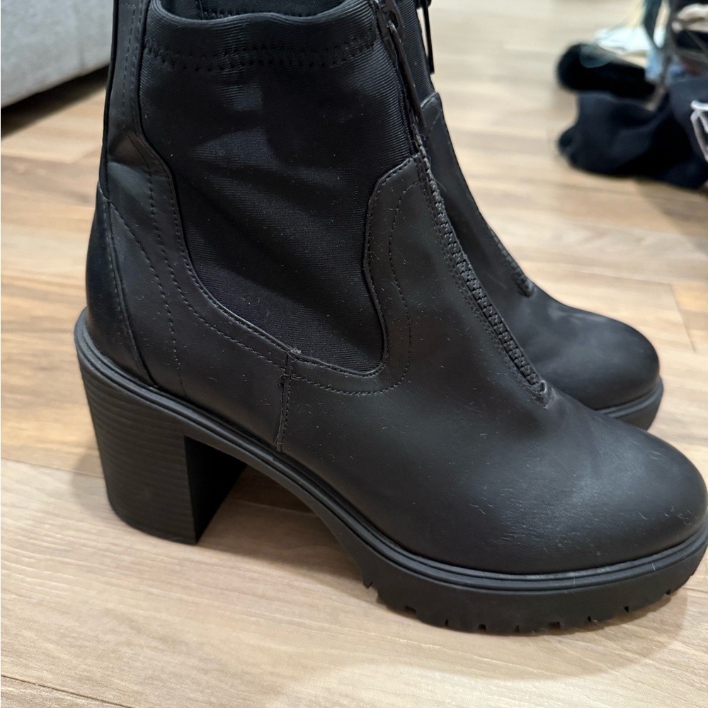 Madden Girl Black Heeled Chelsea Boots with Chunky Heel